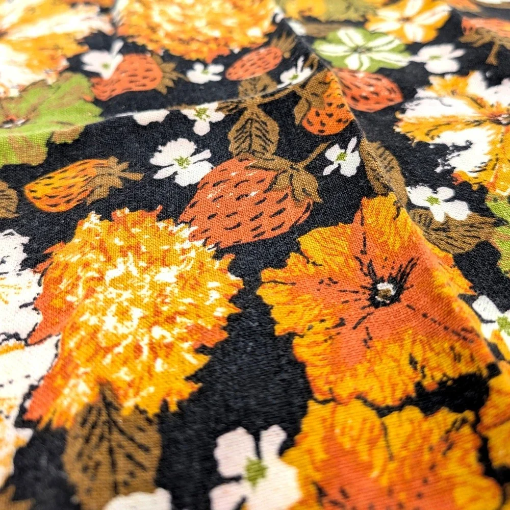 Vintage MCM Linen Napkins Set 4 70s Floral Strawberry Print Mustard Orange 15